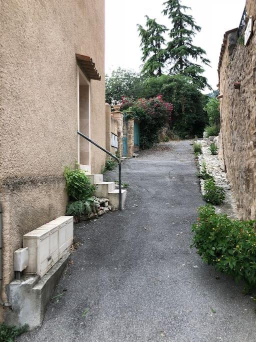 Studio Vue Sur La Roche, Au Calme Moustiers #1 Apartment Ngoại thất bức ảnh